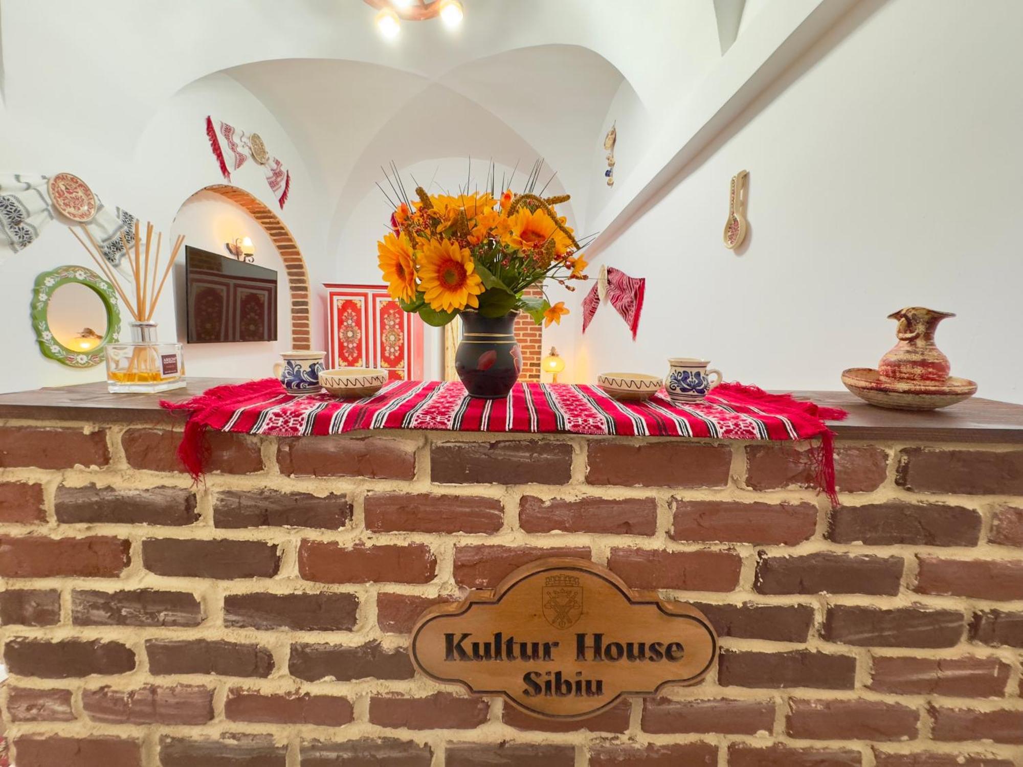 Kultur House Sibiu Lägenhet Exteriör bild